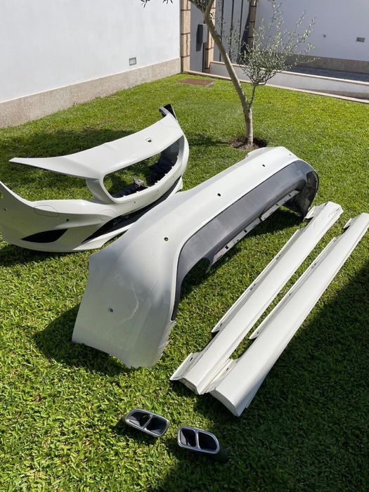 Para-choques/ embaladeiras origianais mercedes CLA (carro