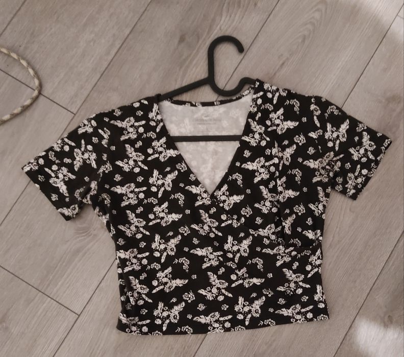 Bluzka z składana, krótka. S