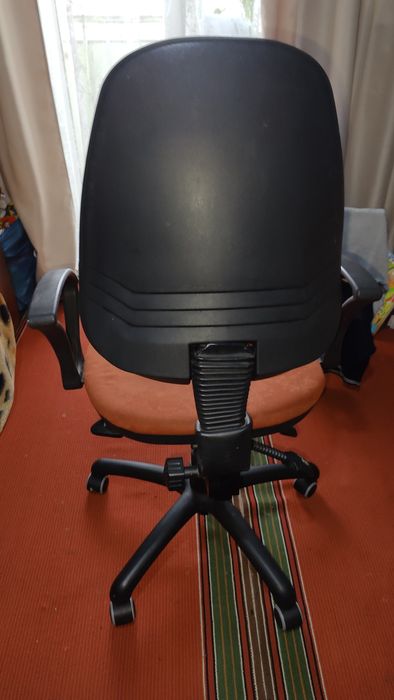 Стул комп'ютерний б/у