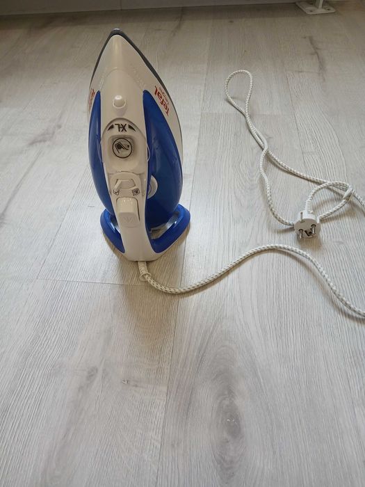 Żelazko Tefal. FV4010