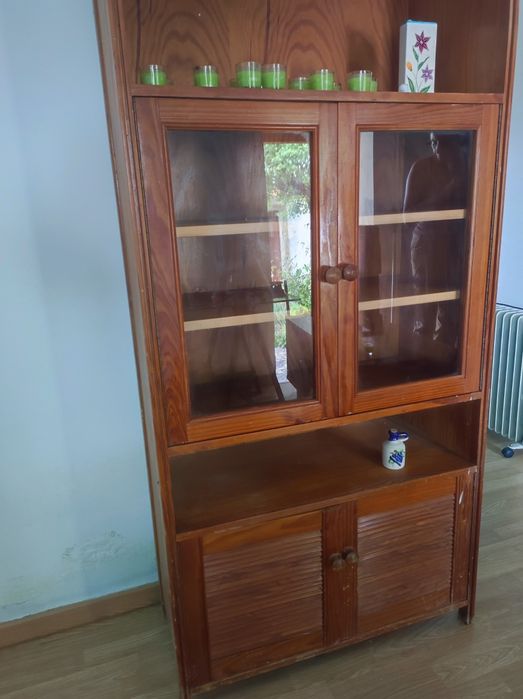 Móvel em pinho mel usado