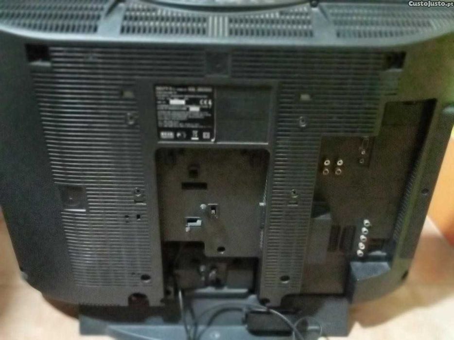 LCD marca Sony com comando