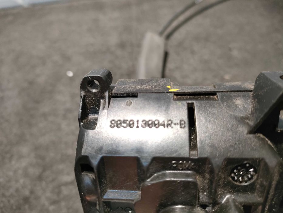 Renault Laguna III zamek drzwi lewy przód