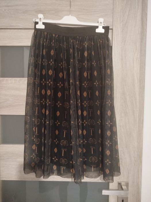 Czarna tiulowa spódnica midi / wzór retro / na gumce
