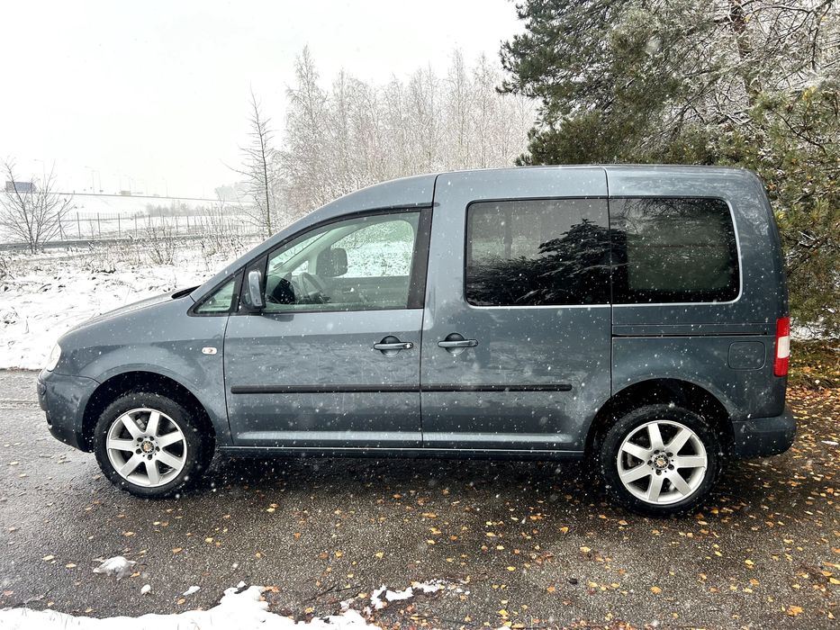 VW Caddy 2.0TDI LIFE + mini camper zabudowa i wiele dodatków