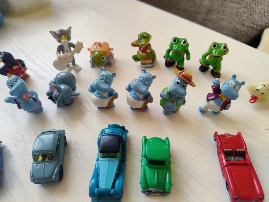 Дитячі іграшки Kinder 1990-2000 років 20шт
