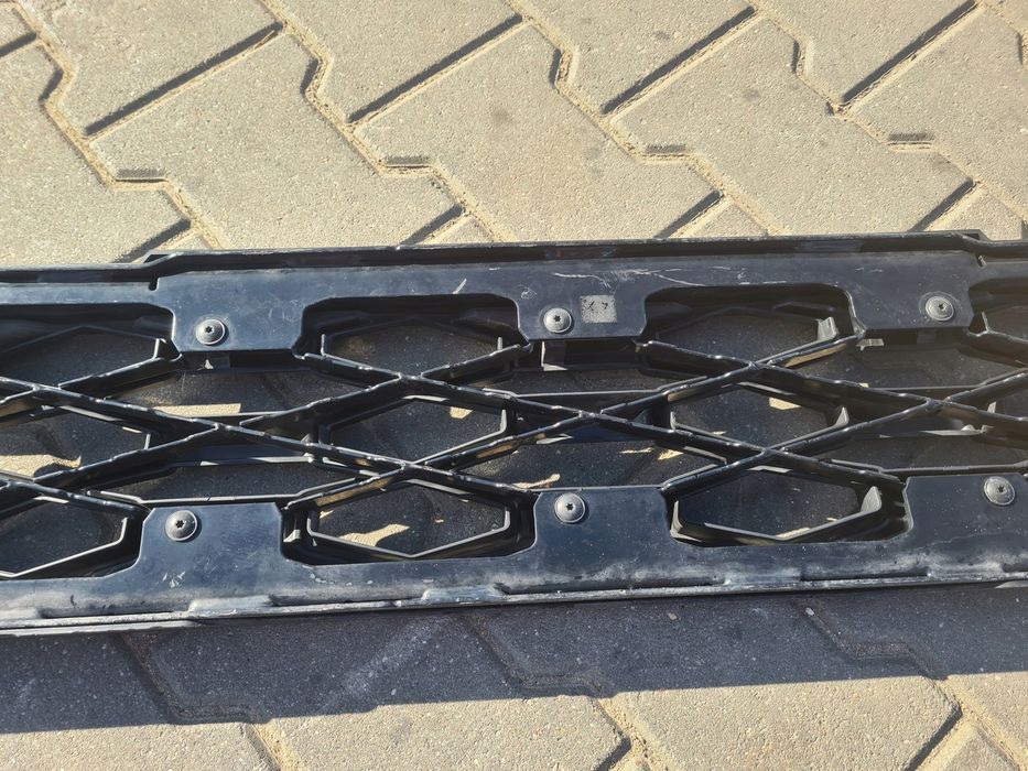 Atrapa stopień ławka Grill Kratka Renault Gama T Range Evo Lift
