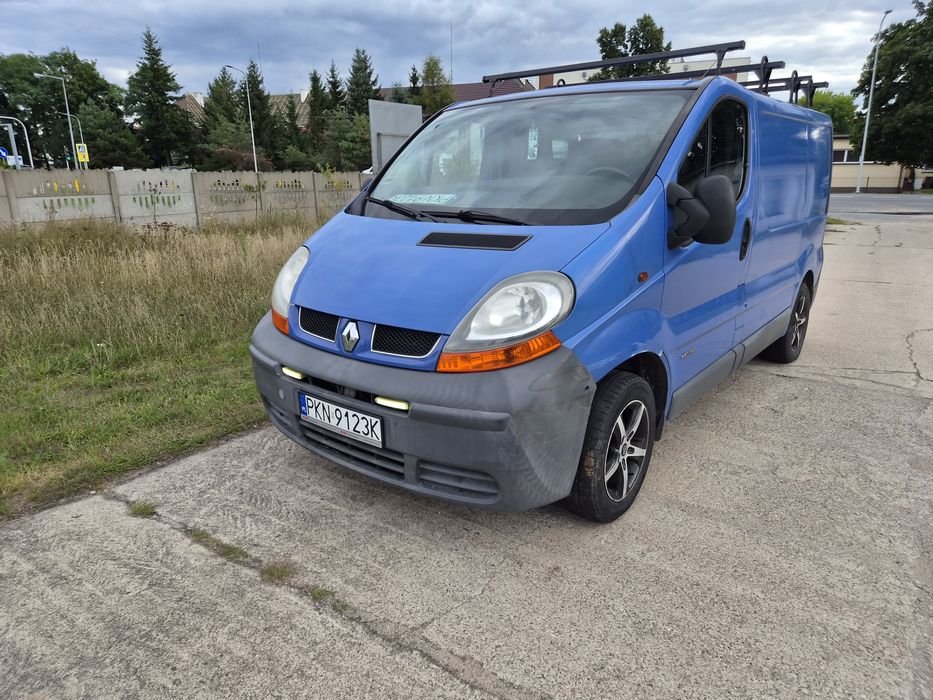 Renault Trafic 1.9 dCi 2003 rok- powypadkowy