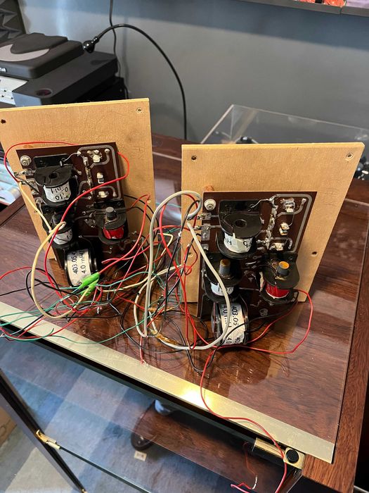 Crossover de três vias Vintage (Wharfedale)