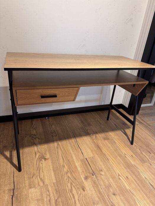 Biurko koloru dęba_ używane