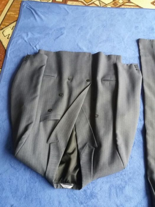 Sprzedam Garnitur Męski