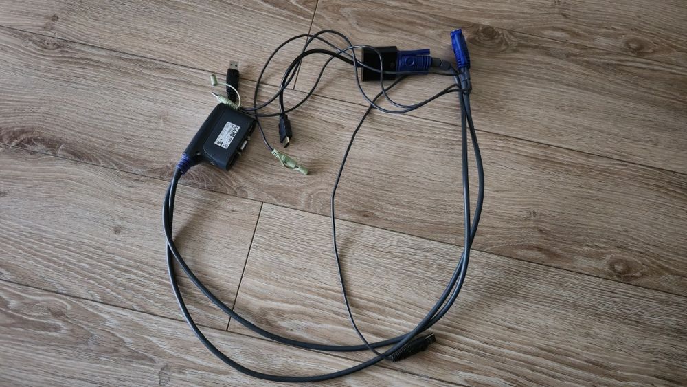 ATEN KVM - Switch CS62US