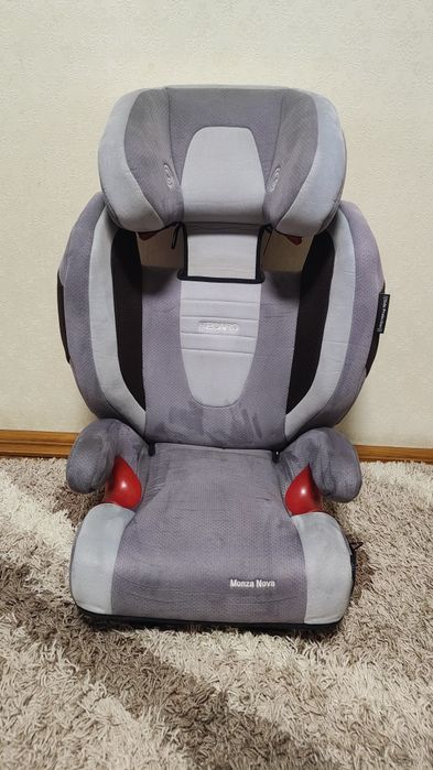 Дитяче крісло Recaro