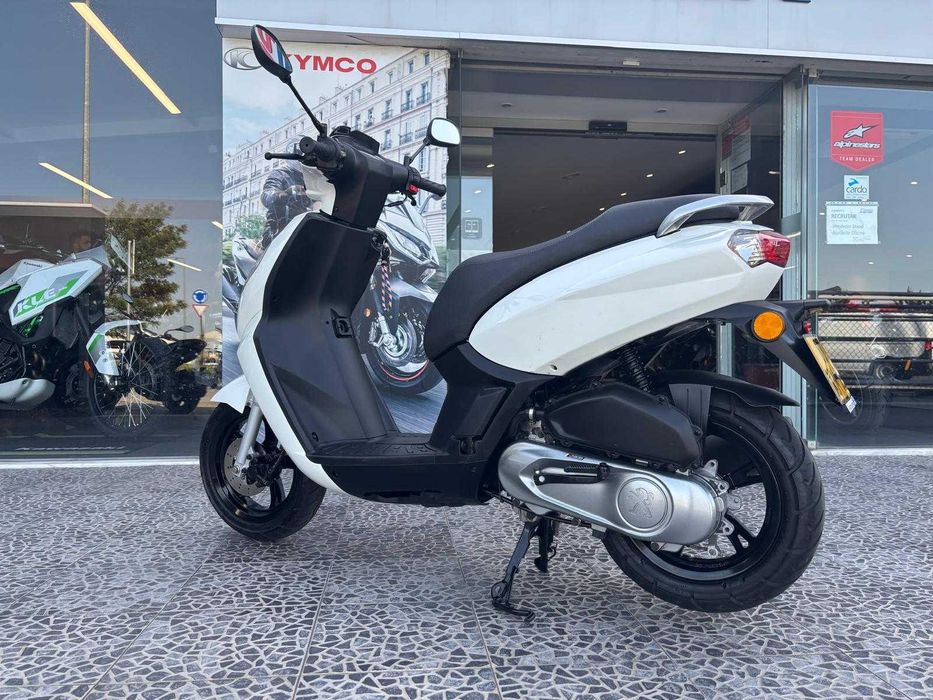 PEUGEOT KISBEE 2T | LICENÇA AM | GARANTIA | FINANCIAMENTO