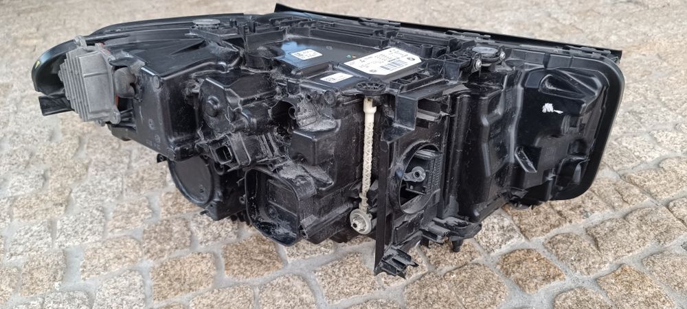 Farol BMW G30 G31 full Led