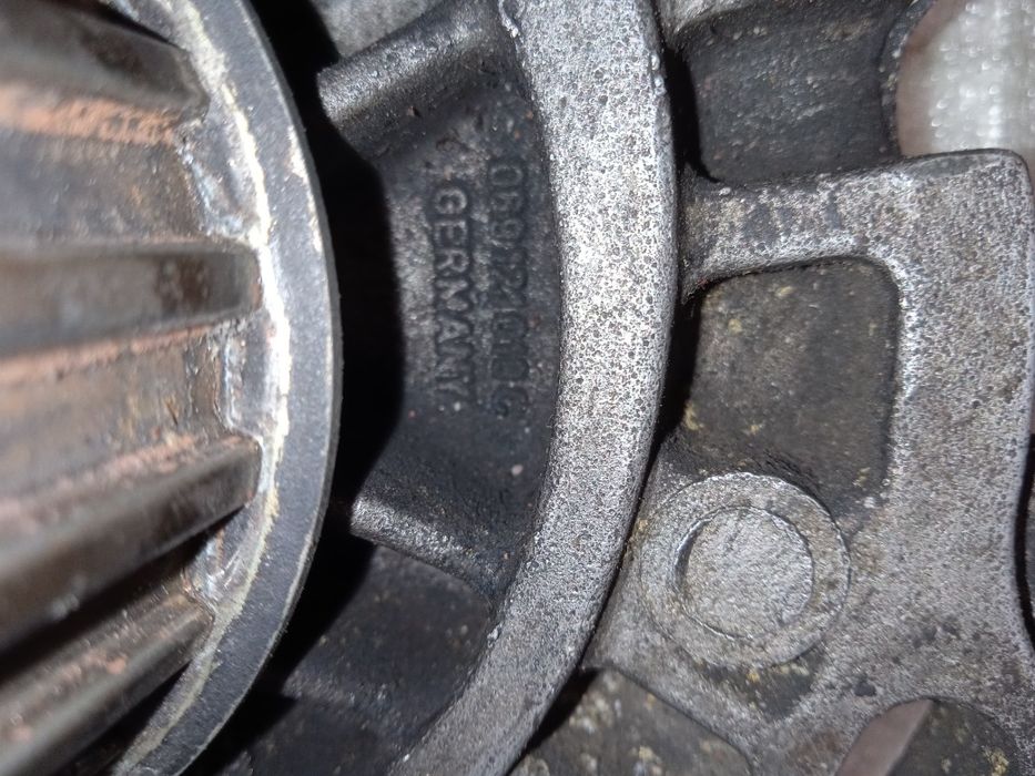 Залишки volvo  740  240 940 2.4 d седан запчастини