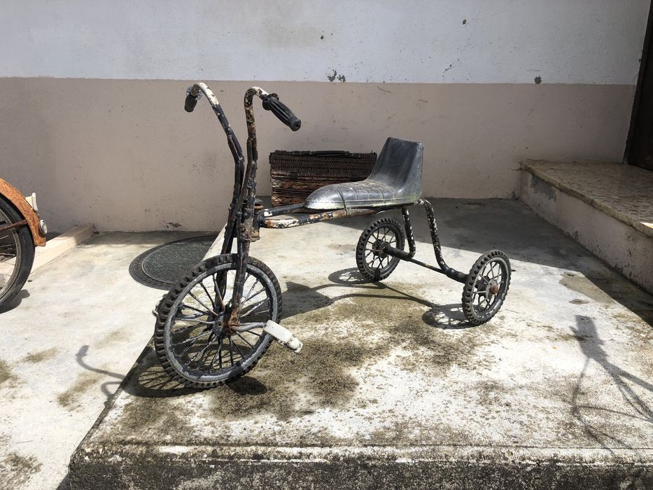 Triciclo tricarro antigo criança