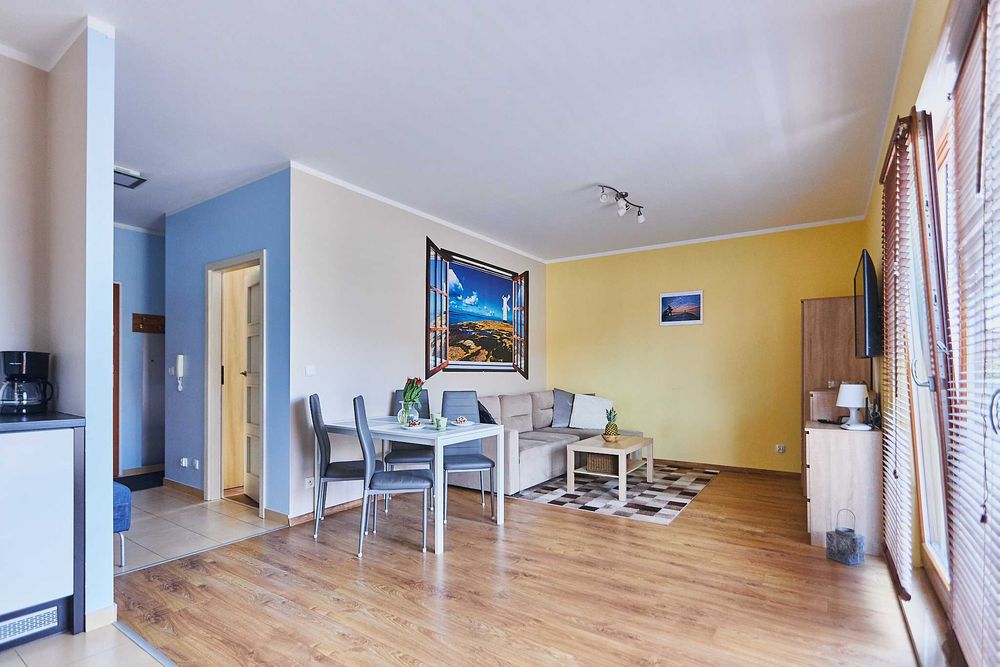 Dwupokojowy apartament z aneksem kuchennym i garażem