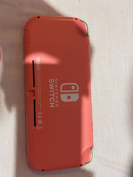 Nintendo switch lite coral
