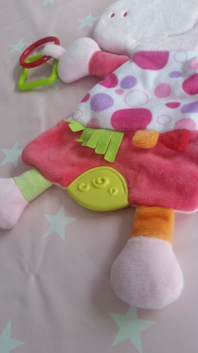 Zabawka dla niemowlaka, szeleszcząca sukienka, gryzak. Lekka.