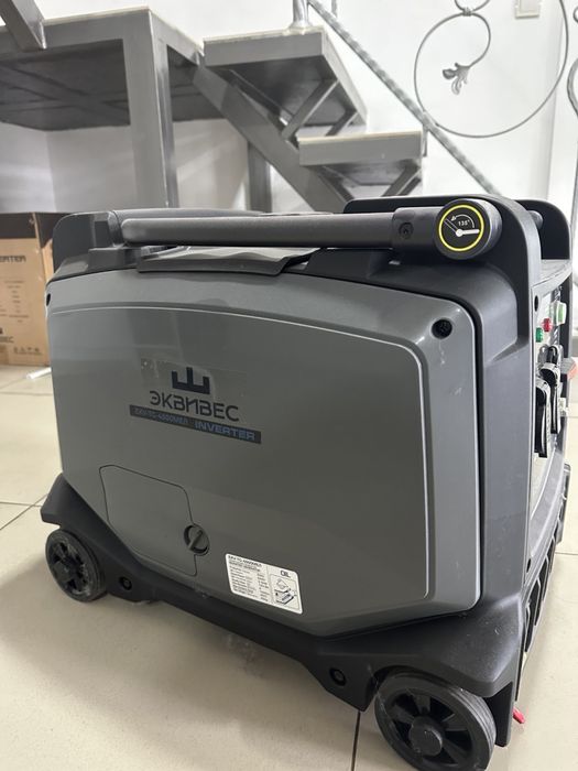 Генератор інвенторний бензиновий 3.5 кВт з електростартом. Новий.