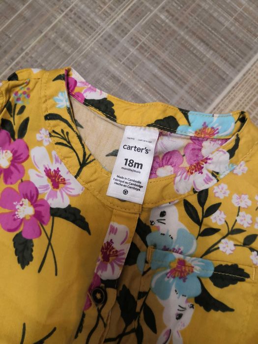 Костюмчик на девочку Carter's 18m