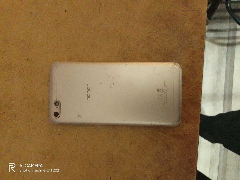 Телефон Honor 7A
