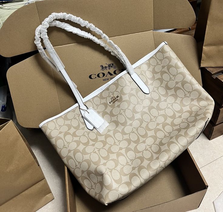 Сумка Coach Tote city шопер Коуч