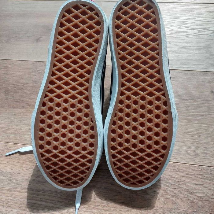 Sprzedam dziecięce trampki Vans Hi-Top | EUR 36,5 | NOWE | Nigdy nienoszone