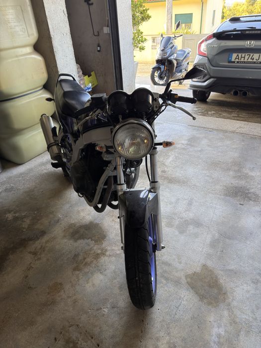 Moto suzuki Gs500E