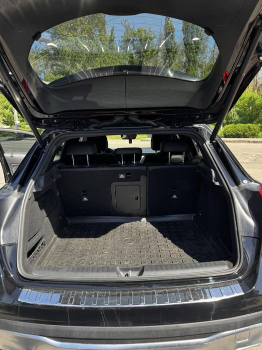 Mercedes-Benz GLA 250 W156