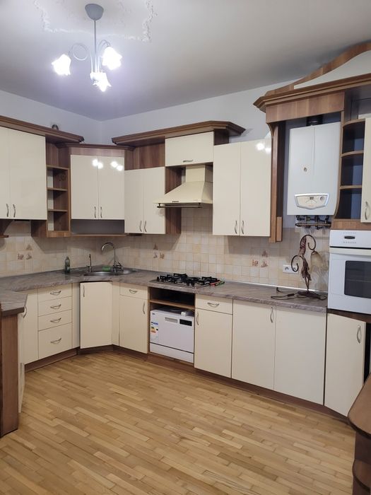 Rent of a House in Ivano-Frankivsk Center with Garage photo 1