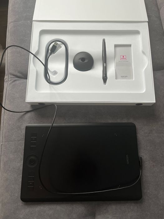 Wacom Intuos pro M w oryginalnym opakowaniu