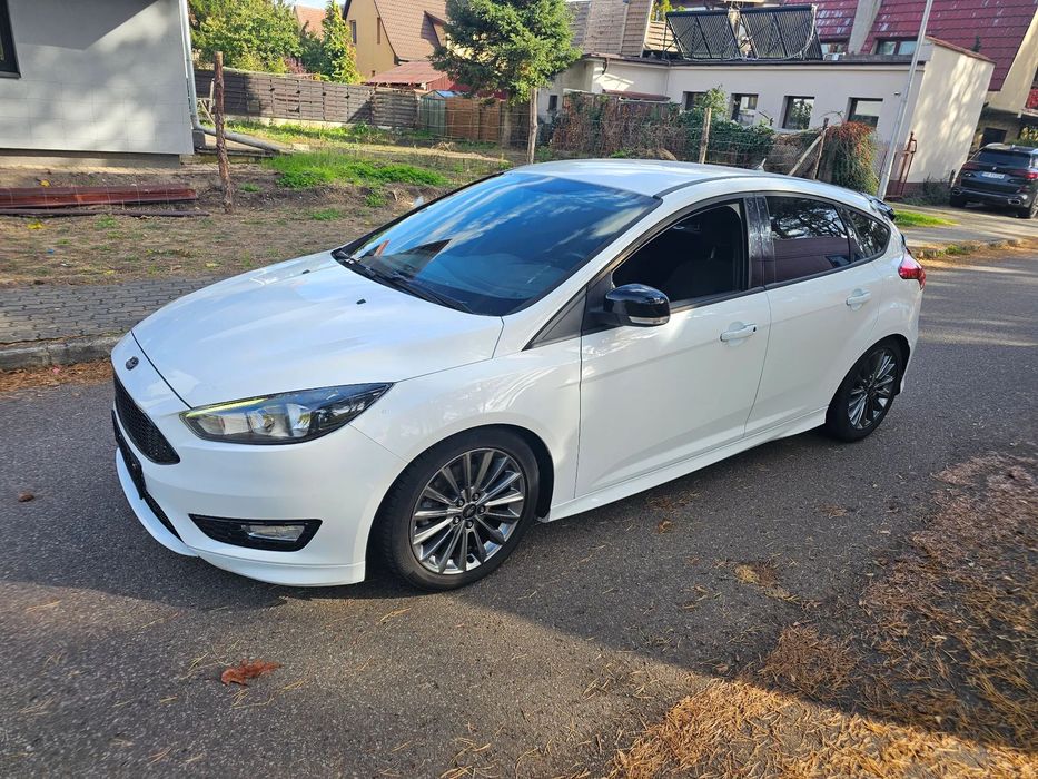 Ford Focus ST line 117tys km przebiegu z Niemiec powierzchowna szkoda