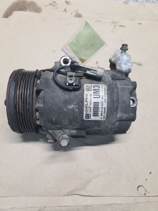 Компресор кондиціонера Opel Astra H Meriva Zafira B 1.7 13286086 UM3
