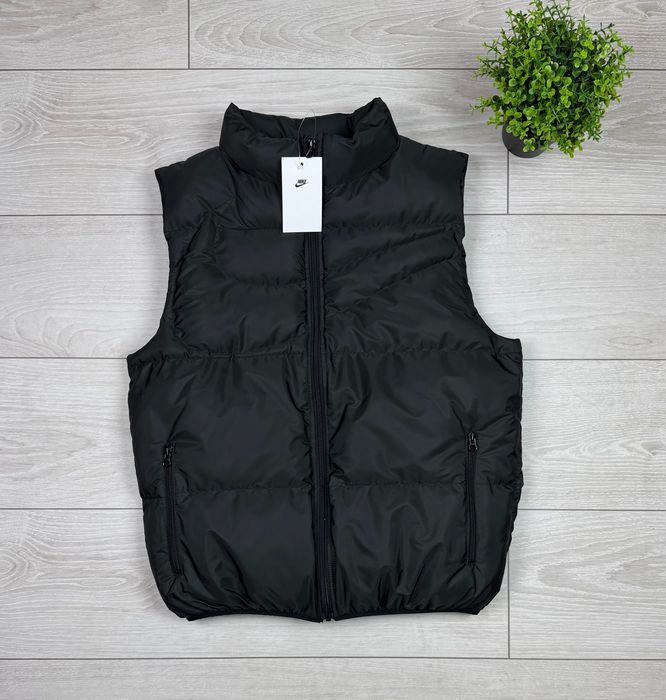 Жилетка Nike swoosh Therma-Fit безрукавка найк свуш пуфер