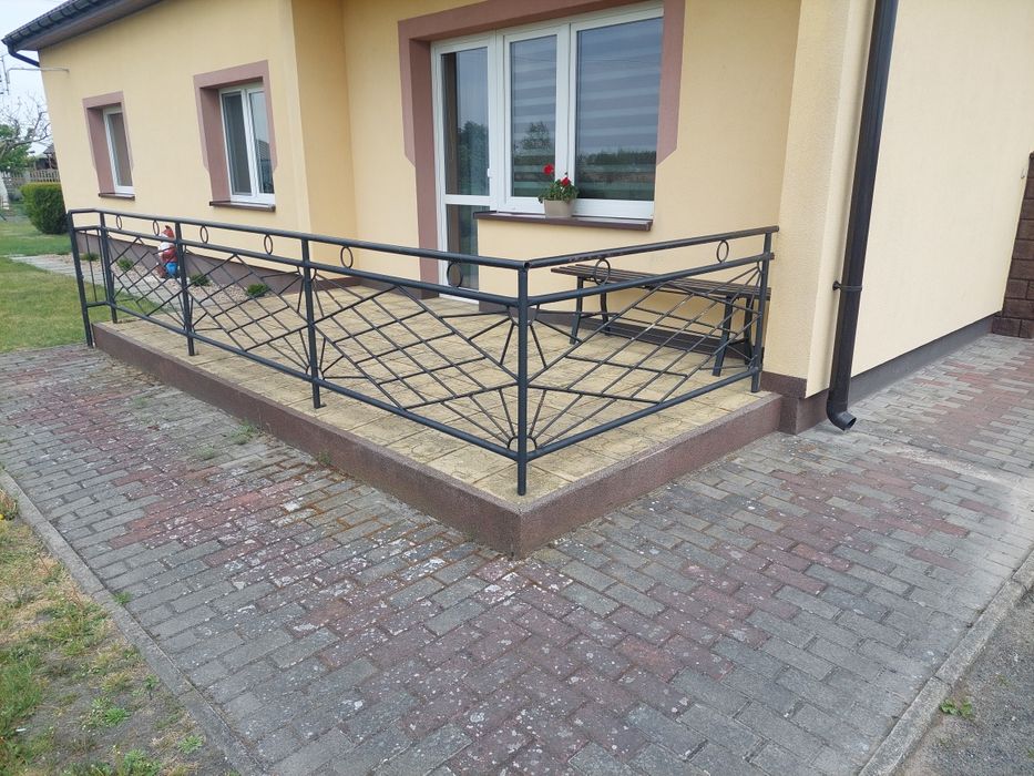 Barierka, balustrada balkon