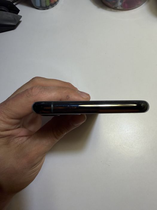 iPhone 11pro max 64гб