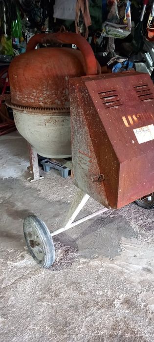 Betoneira Profissional LIS300
