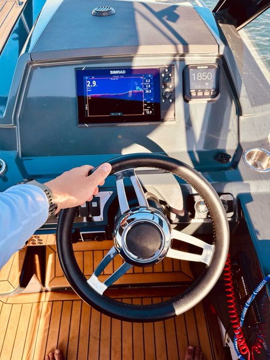 Łódź motorowa Parker VOYAGER 850VR