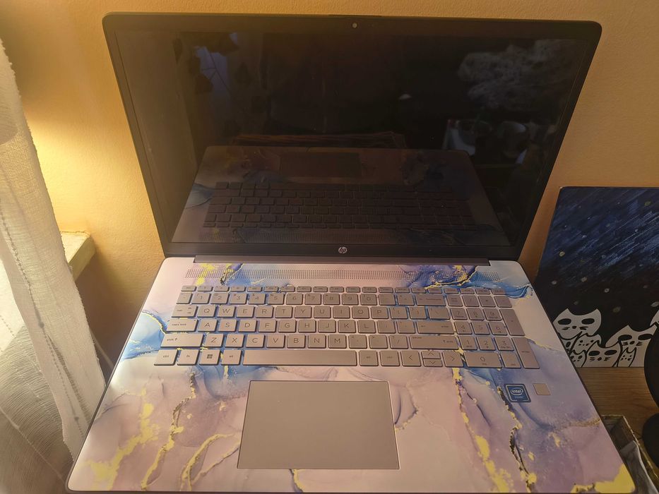 Laptop HP 17 QUAD 4GB 128ssd dotykowy HD+ PODŚ-KL USB-C W11