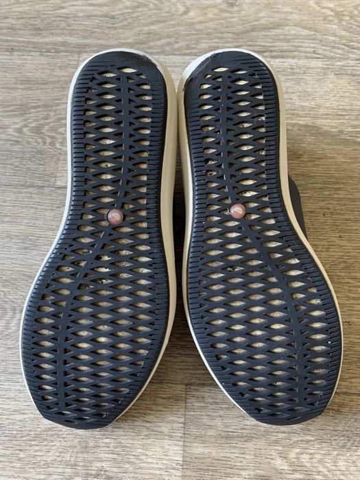 Шкіряні кросівки Clarks р.40 чорні сітка літні кларкс
