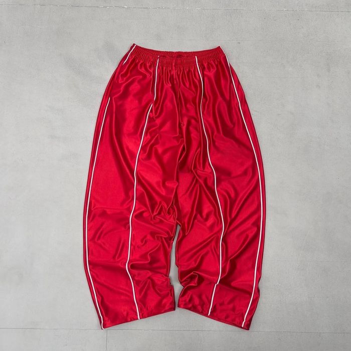 Жіночий спортивний костюм з атласу, оверсайз кофта + широкі штани