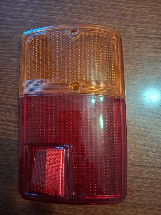 Klosz lampy tylnej prawy