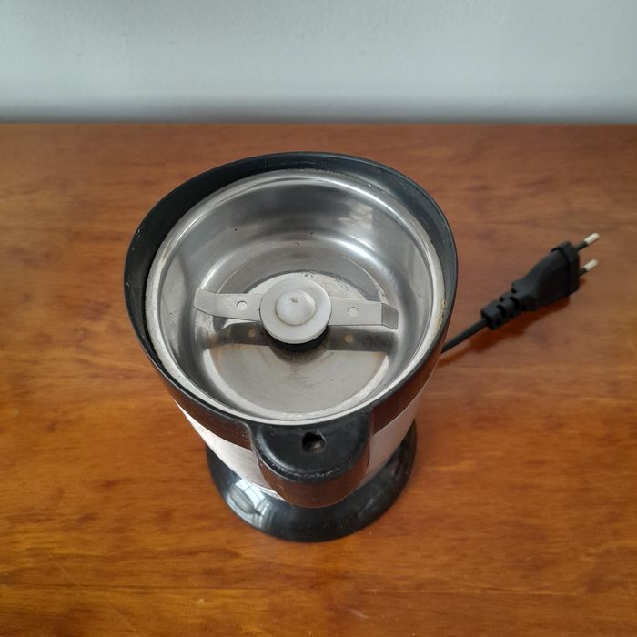 Moinho para cafe e cereais inox