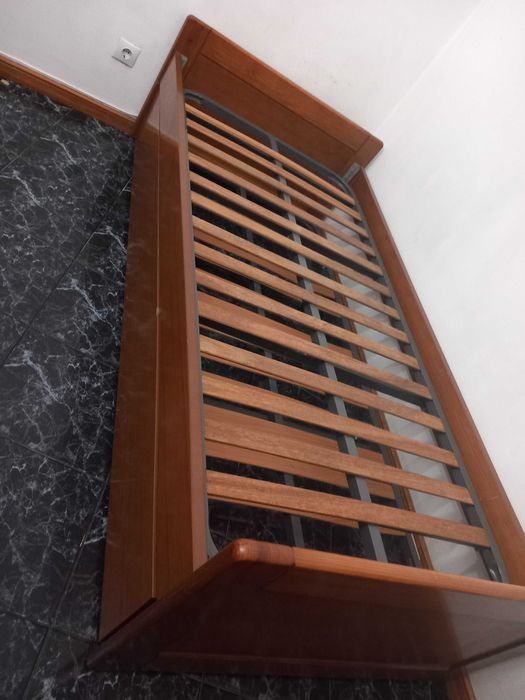 Cama de Solteiro Madeira maciça