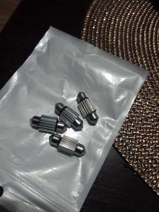 Sprzedam nowe zarowki diodowe