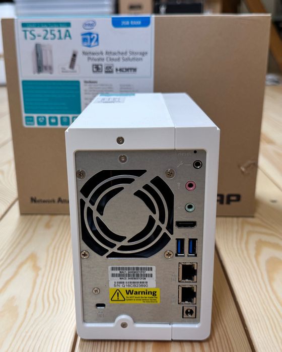 Serwer NAS Qnap TS-251A 8GB