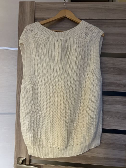 Вʼязана жилетка Must Have в хорошому стані