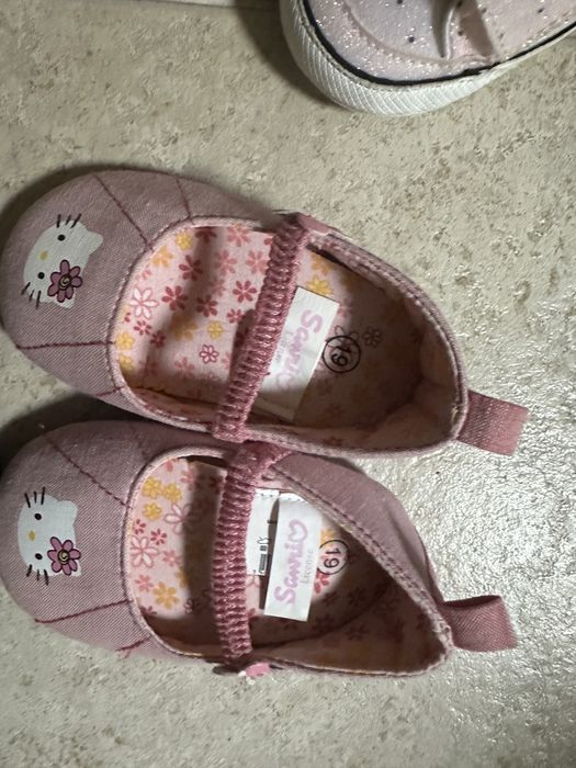 Calçado marca 3M a 12 M